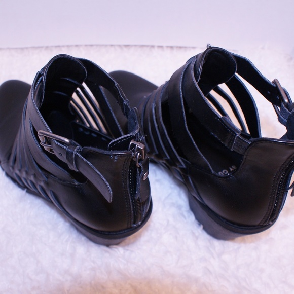 Women's Guess Giya Caged Booties Size 8.5M, Black - Picture 5 of 8